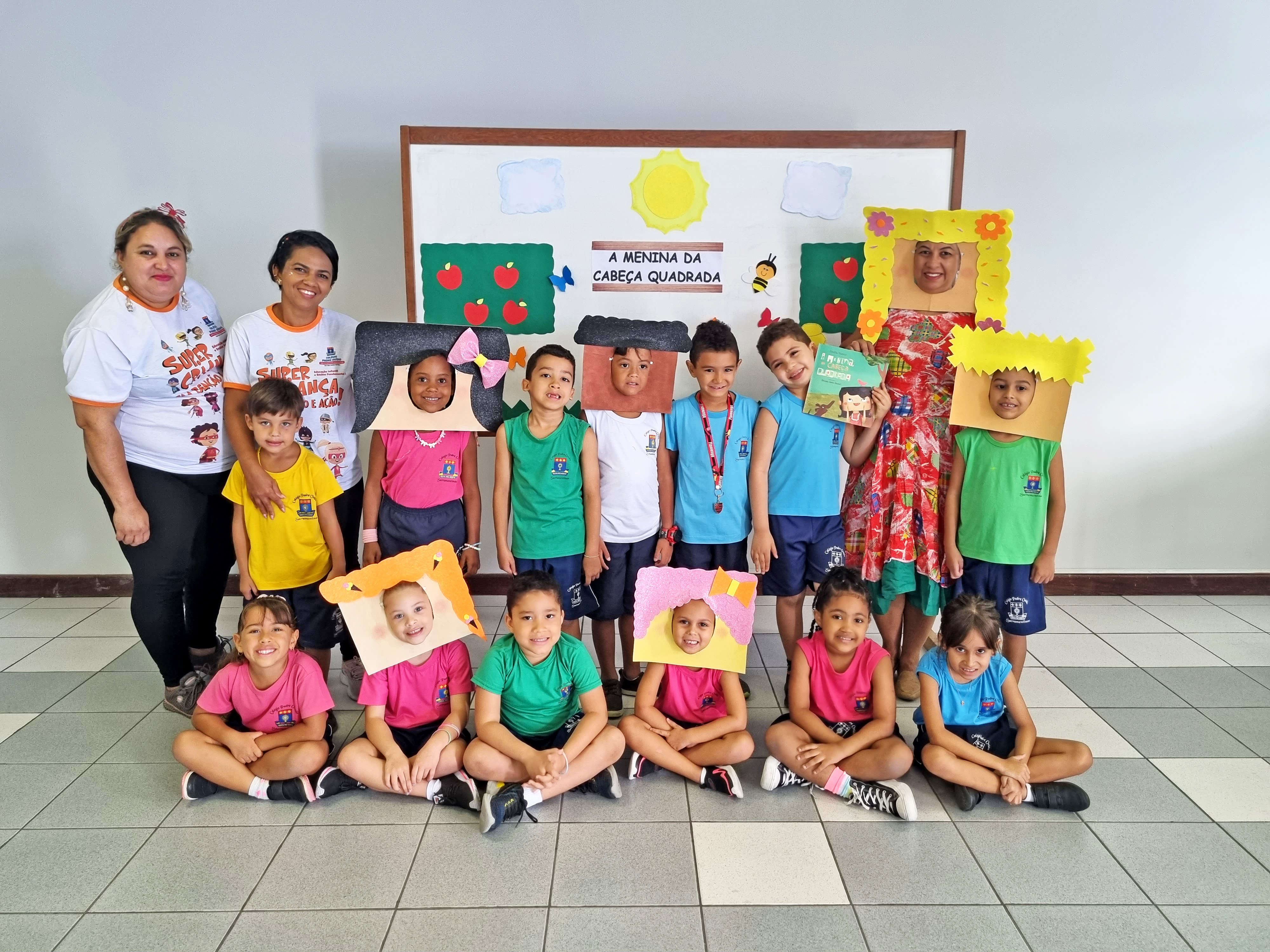 SEMANA DA CRIANÇA - CONTAÇÃO DE HISTÓRIA - A MENINA DA CABEÇA QUADRADA - 5º DIA - GRUPO 05 - 18/10/2023