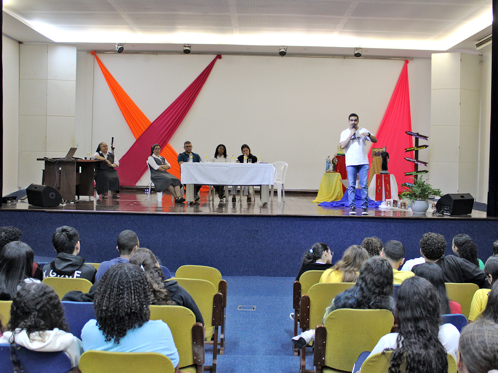  RODA DE CONVERSA - VOCAÇÕES - 9º ANO E ENSINO MÉDIO - 27/08/2024